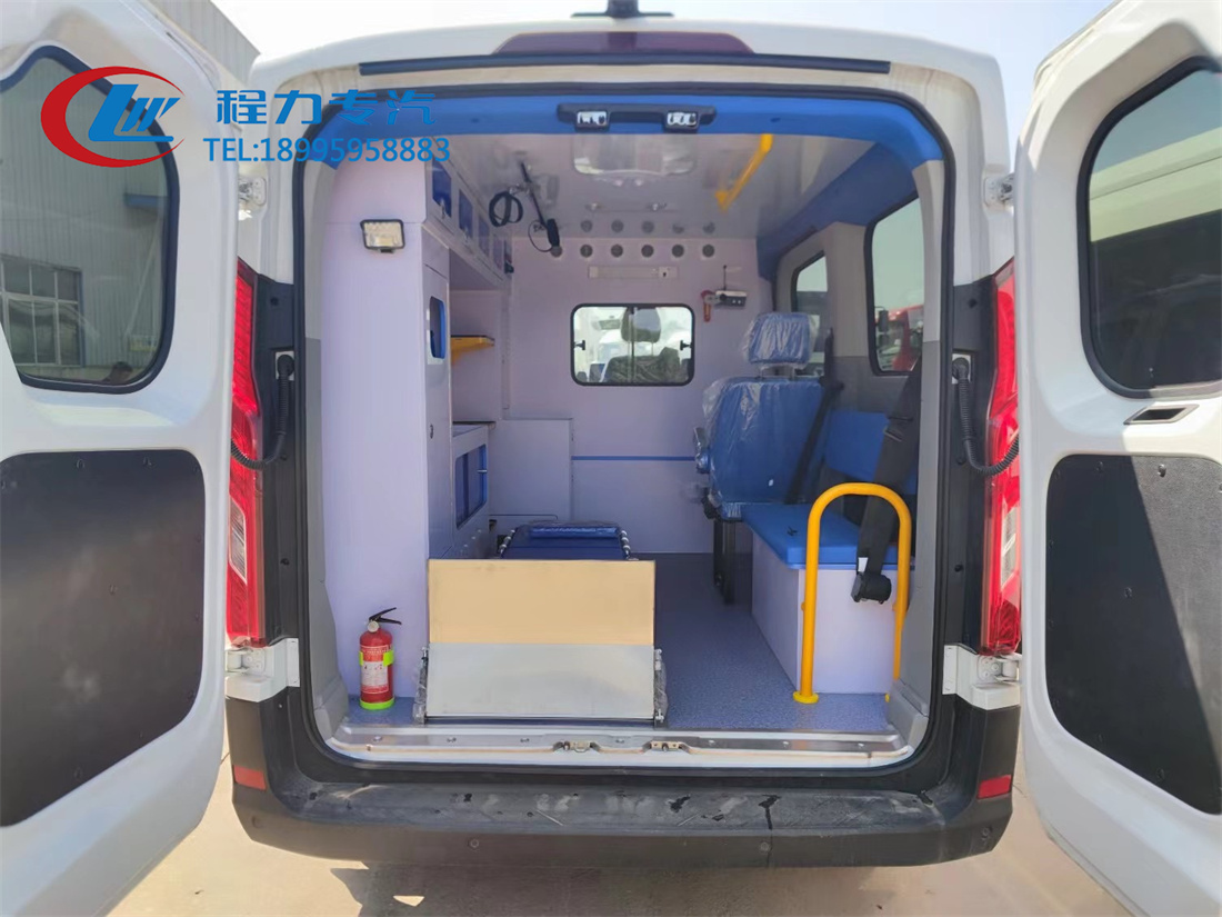 大通V90救護(hù)車（柴油）
